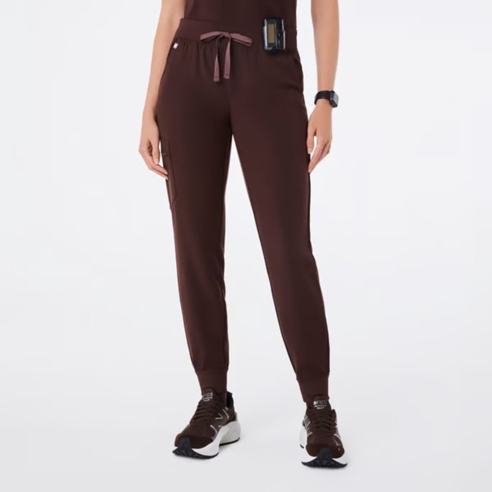FIGS Women’s Espresso XXST Zamora Pants
